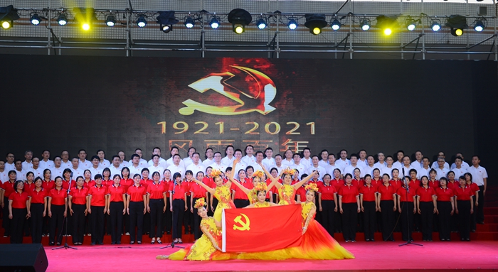  斯特拉斯堡主场庆祝建队百年华诞  